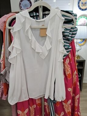 Alice + Olivia White Ruffle V-Neck Blouse
